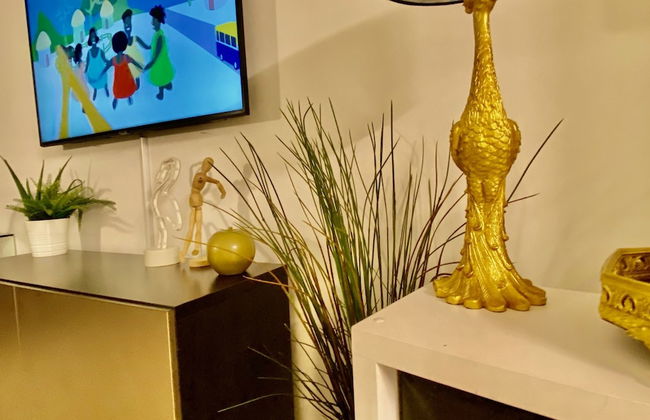 Captivating 1-bed Apartment Greater London - Foto 19