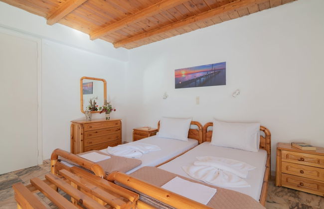 Agnadi Sea View Apartments - Photo 9