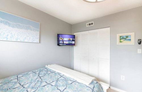 Coastal Condo Amazing Location! 50 Steps to the Beach - Photo 9