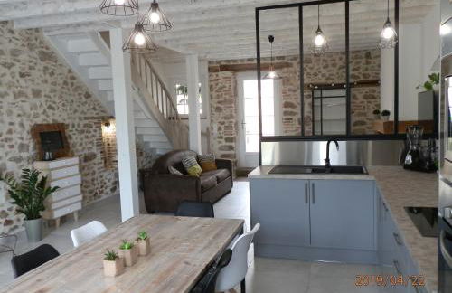 GITE IZALIN AVEC SPA A 20 min du Puy du Fou - Foto 3