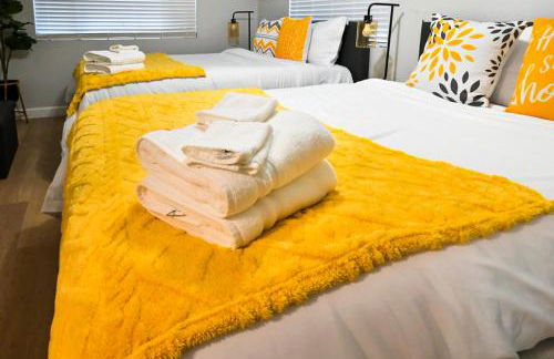 Relaxing Cozy Back House with Backyard - Foto 42