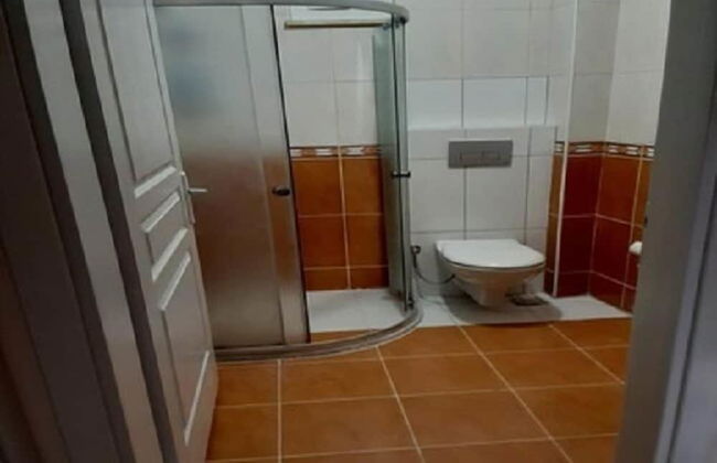 Moonhouse Apartments - Photo 9