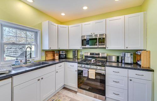 Walk to Lake! Pet-Friendly Cottage in Honeoye - Foto 12