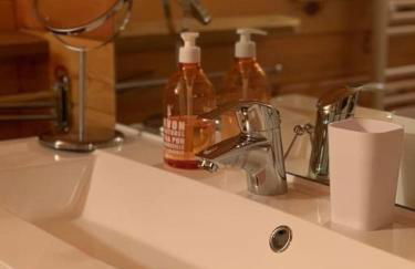 Chalet Le Familial - SPA & SAUNA - Serviettes - Peignoirs - Lits faits - Ménage inclus - Foto 16