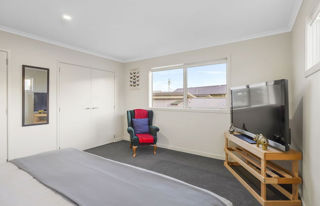 Modern 3BR Family House - Yard & Big TV - Foto 6