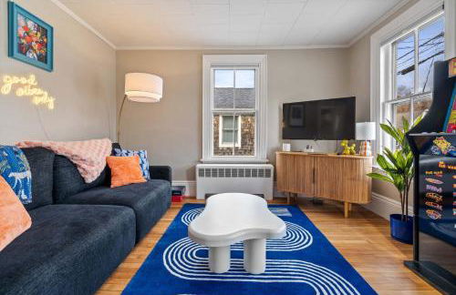 The Curator's Retreat For 8 - Photo 40