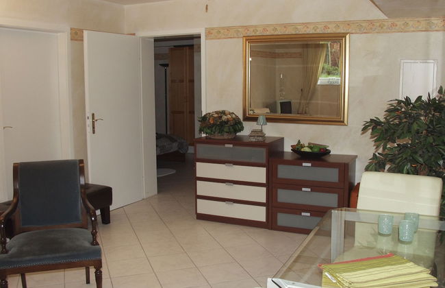 Tolstov-Hotels Apartment - Photo 11