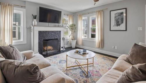 House in a Quiet Neighborhood Downtown - Foto 2