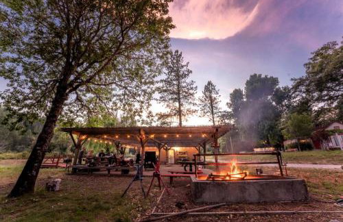 Cabin Camping Rental with Private Pond in Mendocino County, California - Foto 9