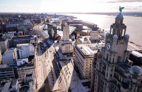 Stunning 5 bedroom home Wirral Birkenhead Sleeps 9- Free Parking-5G Internet - Foto 36