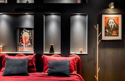 CinemaRoom Auterive Suite cinéma privée Love Room Netflix proche Toulouse - Foto 9