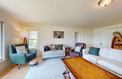 Flagpole Point - Photo 5