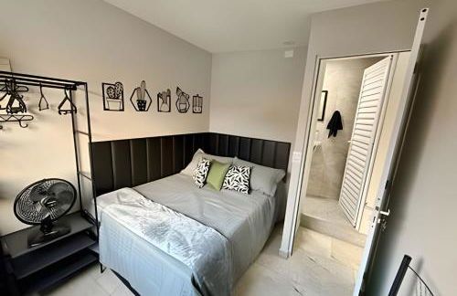 Corner of Two Flowers - Foto 2