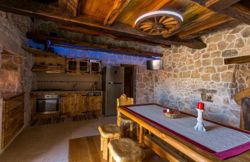 Stonehouse Marina - Estate With A Two Private Pools - Photo 88