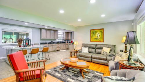 13 Mi to Guntersville Lake Henagar Gem with Hot Tub - Foto 3