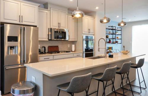 New LUX home close to DC and Metro - Photo 43