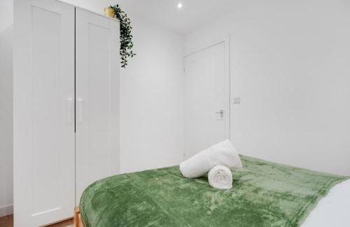 Dazzling & Modern 4bd - Coop LIVE - Etihad - Parking - Foto 17