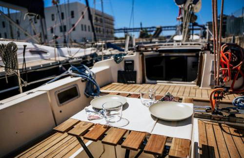 The Classic Sailboat Retreat - Photo 24