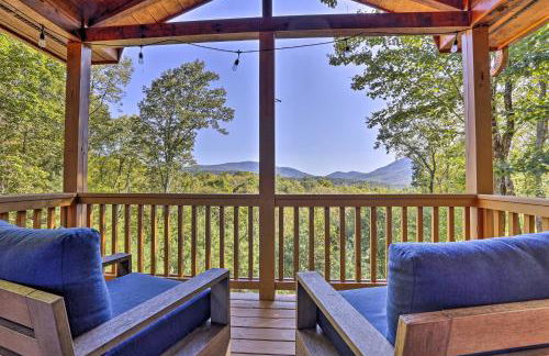 Lovely Log Cabin and Bunkhouse with Views and Yard! - Foto 1