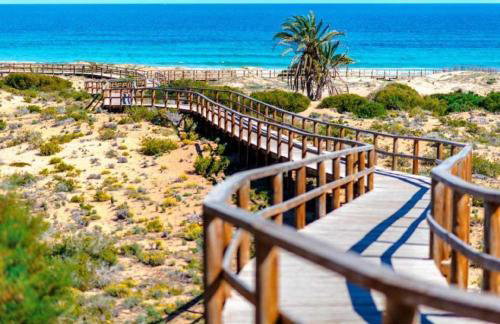Claudia Luxury Apartment near the beach with a pool, gym, and secure gated parking - Foto 39