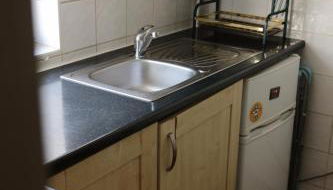 Urban Hideaway 2beds Apartment - Photo 2