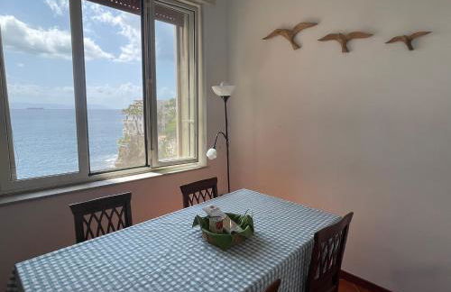 Casa Parthenope, a window on the sea - Photo 4