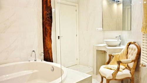 LUX CITYHALL + PARKING - Foto 5