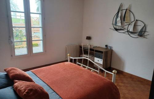 Maison chaleureuse avec terrasse et vue baie - Foto 3