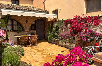MASÍA de SAN JUAN CASA NÚMERO 15 en Castillo con piscina, Aire Acondicionado y terraza privada - Foto 2
