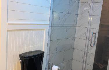 Tucked Away Newly Renovated 4 Bedroom 2 Bath Sleeps 12 - Foto 12