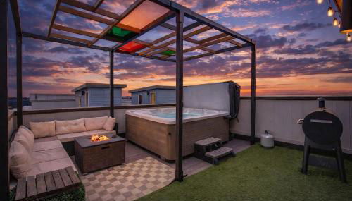 Spacious Denver Home with Private Rooftop Spa - Photo 1