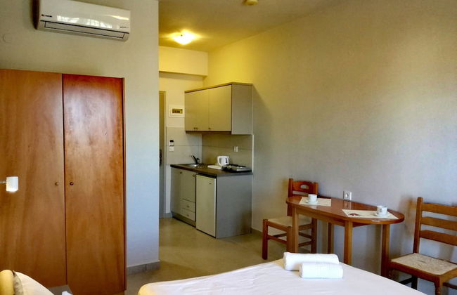 Amaryllis Hotel Apartments - Photo 13