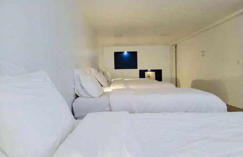 100m2 2 chambres 8 personnes - Grand parking et terrasse privée - Proche CDG-Parc expositions-Paris-Astérix-Disney - Foto 2