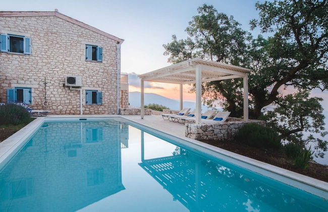 Modern Villa in Vasiliki with Swimming Pool & Hot Tub - Foto 24