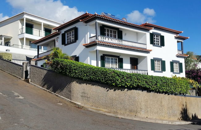 Top Floor With three Balconies - Foto 17