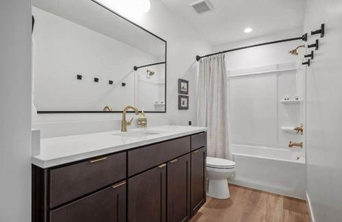 Focus Up at the Mountains Ski Retreat Hot Tub MTN Green - Foto 13