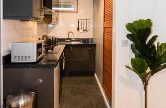 1 Bedroom Newton Apartment l Free Parking l Wigan Royal Infirmary l Haigh Hall l Central Location - Foto 6