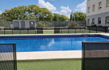 Apartment with free parking and pool - Foto 36