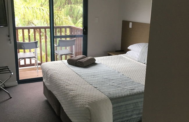 Dolphin Lodge - Photo 47