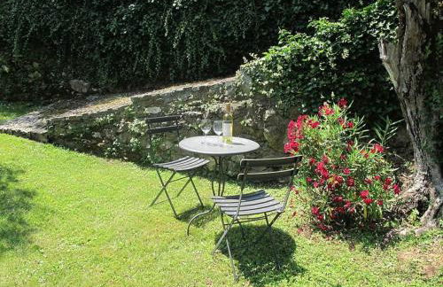 Oliveto stunning property with private garden - Photo 14