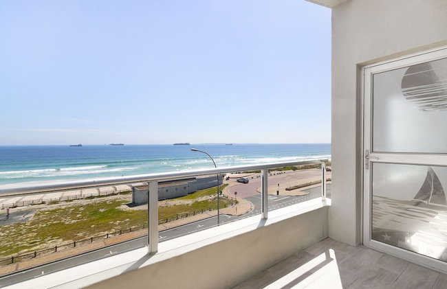 Sea Spray B404 by HostAgents - Photo 25