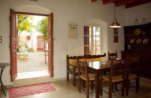 Sior Nikoletos - Photo 13