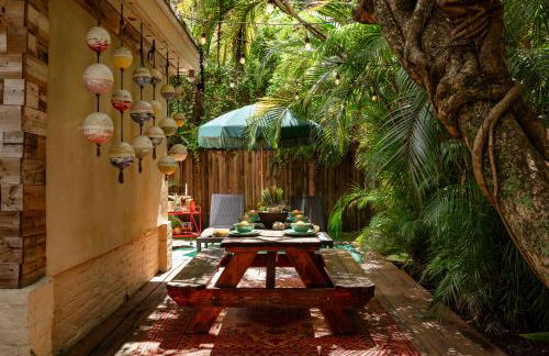 The Rum Locker - 1 King - 2 Twins - Private home and Patio - Sleeps 4 - Foto 28