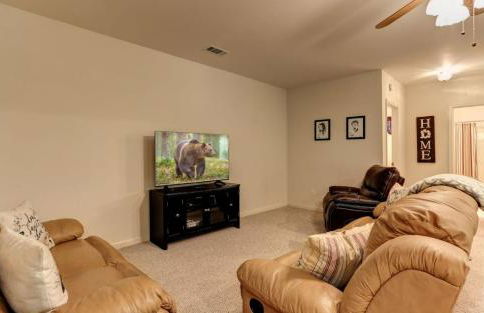 Deer View Retreat - Ramp to Home Wood-Burning Fireplace Netflix Ping Pong - Foto 13