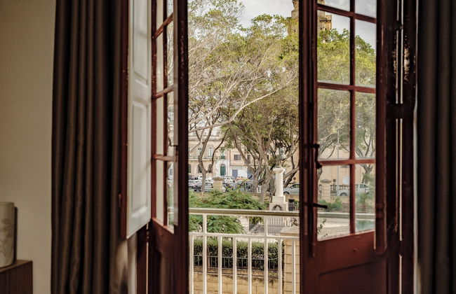 Ellul Living - Photo 18