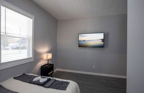 4 Min to Downtown - 11 to Elon - Washer and Dryer - Foto 2