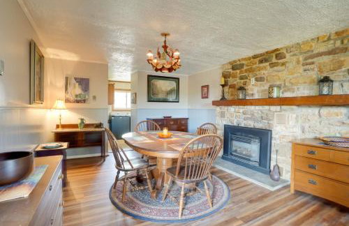 Hike and Ski Scenic Group Retreat in Wardensville - Foto 10