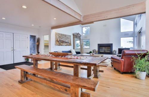 Northern Lights! Hot Tub!! Game Room!! Expansive and Spacious!! - Foto 15