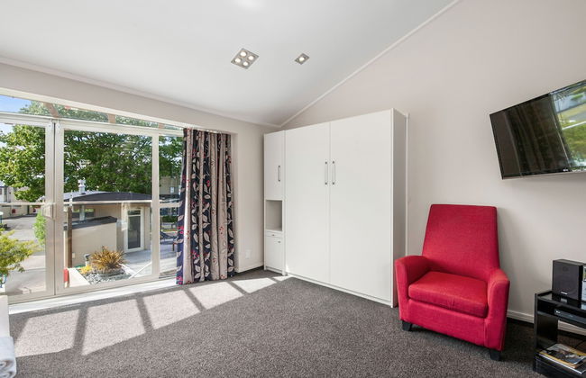 The Village Resort - Photo 10