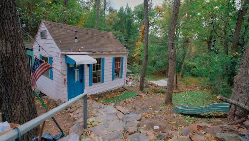 Vintage Lovers` Cabin with Jacuzzi & Lake Access - Foto 4